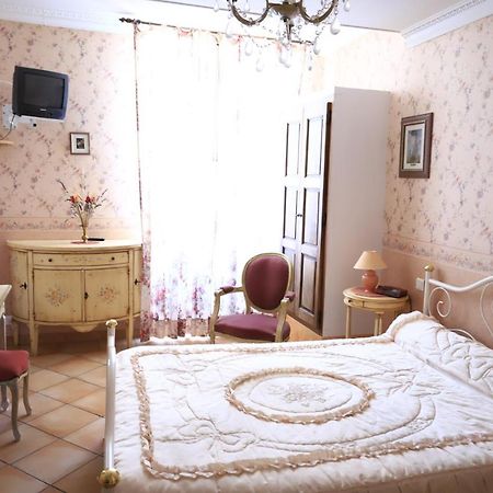 Bed and Breakfast Le Baldaquin à Moustiers-Sainte-Marie Extérieur photo